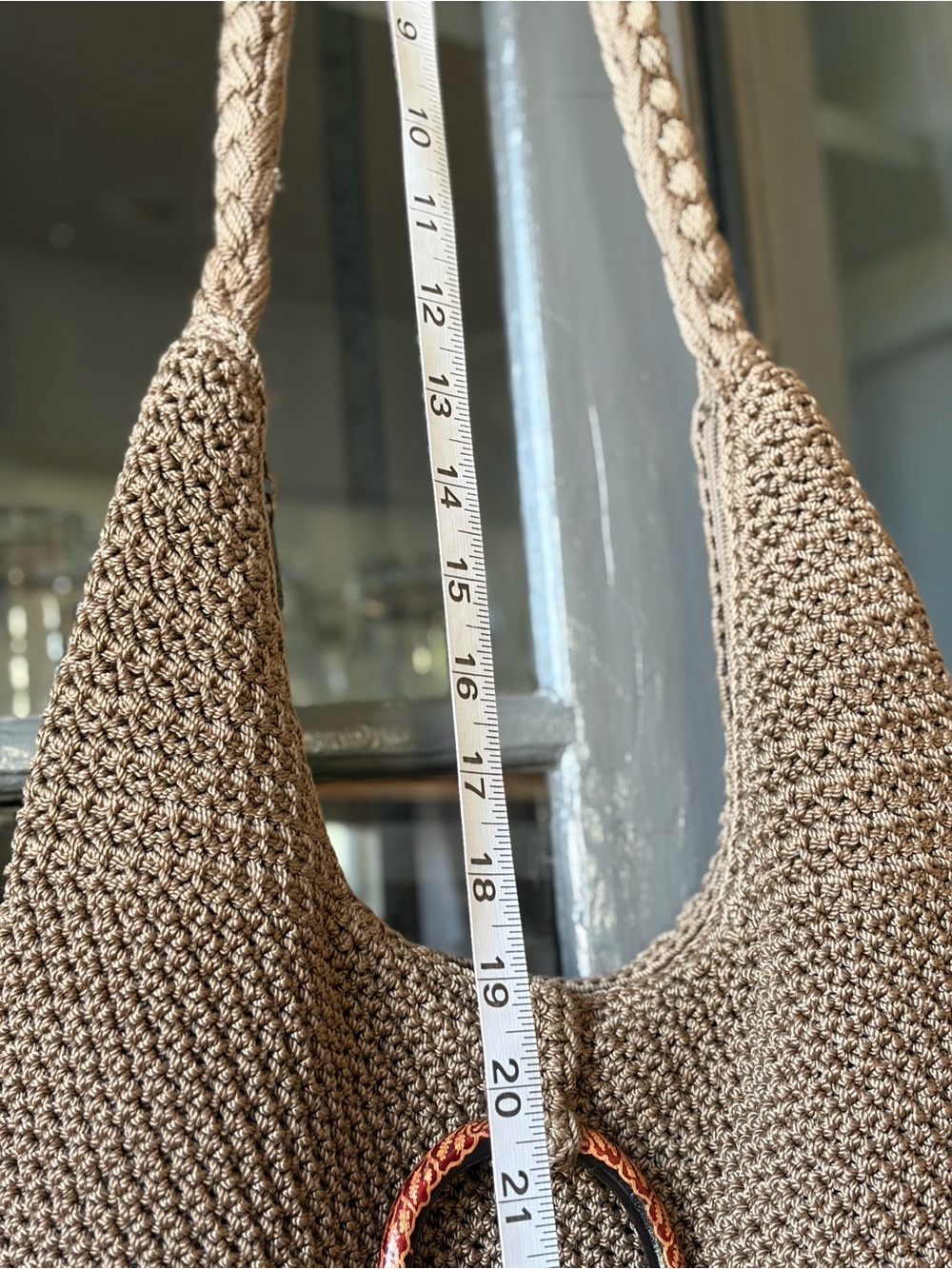 Lina Handwoven Taupe Shoulder Bag with Wooden Ring - Picture 4 of 6
